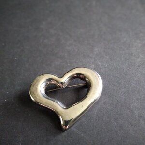 Made in Mexico Very Pretty Sterling Free Form Open Heart Brooch